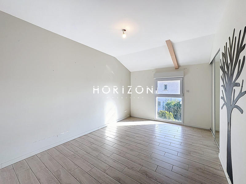 Maison contemporaine - 216 m² - 8 pièces