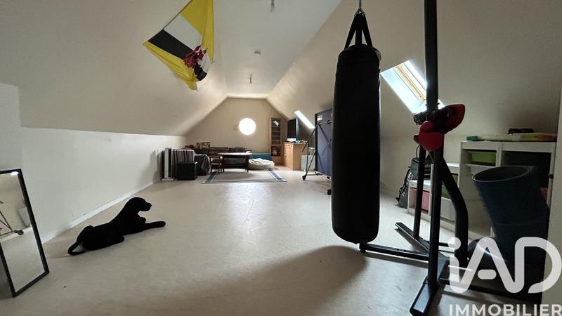 Maison - 235 m² - 8 pièces