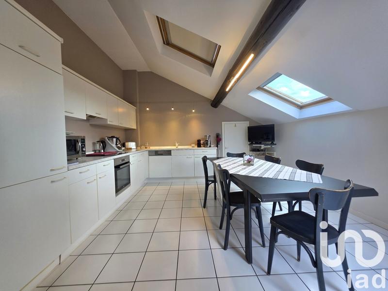 Maison - 360 m² - 10 pièces