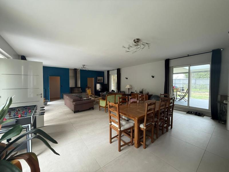 Maison - 192 m² - 5 pièces