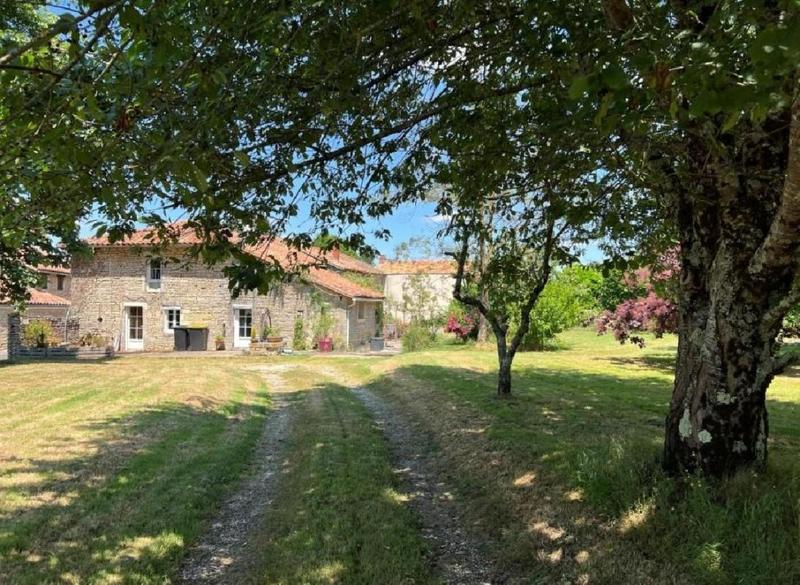 Maison - 180 m² - 7 pièces