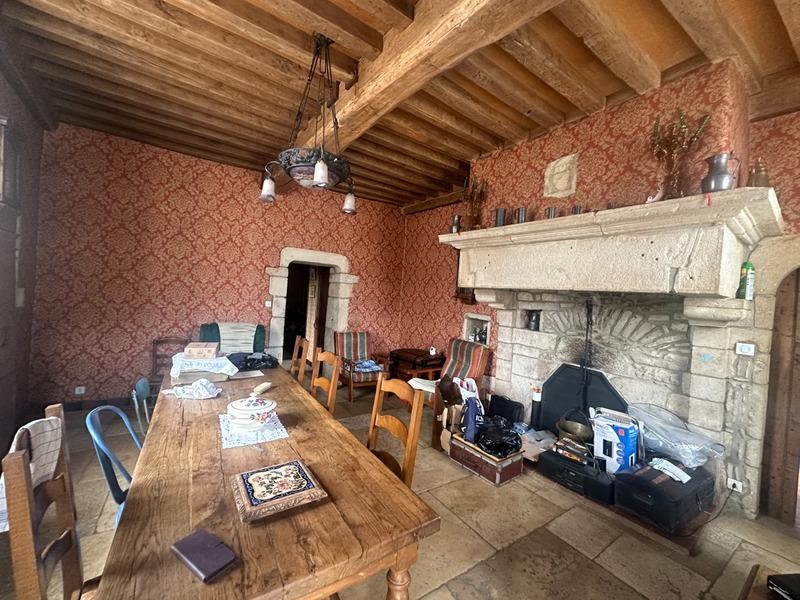 Maison - 218 m² - 8 pièces