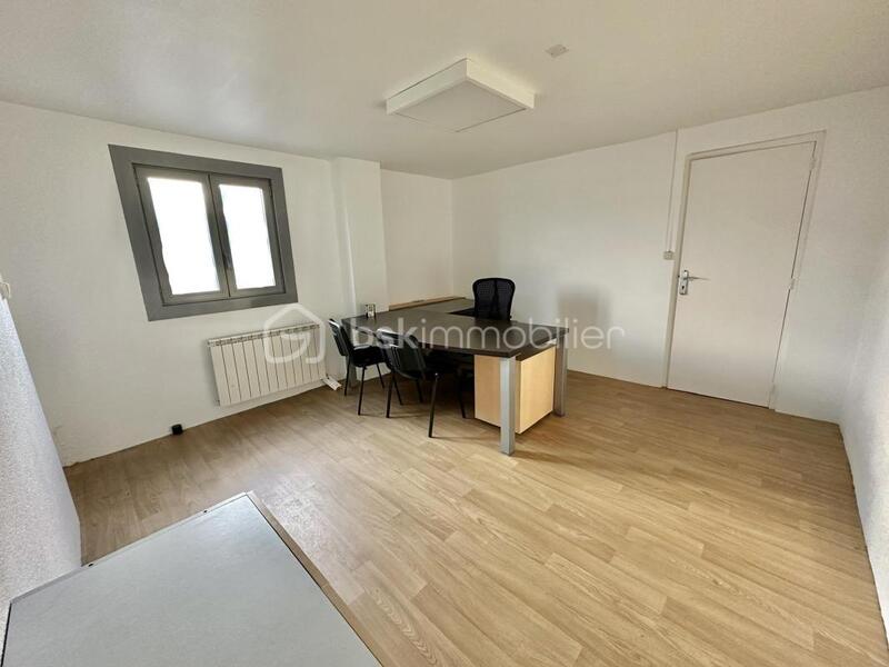 Local d'activité / Entrepôt - 520 m² - 5 pièces