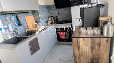 Maison - 84 m² - 6 pièces