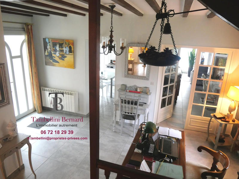 Demeure - 185 m² - 7 pièces