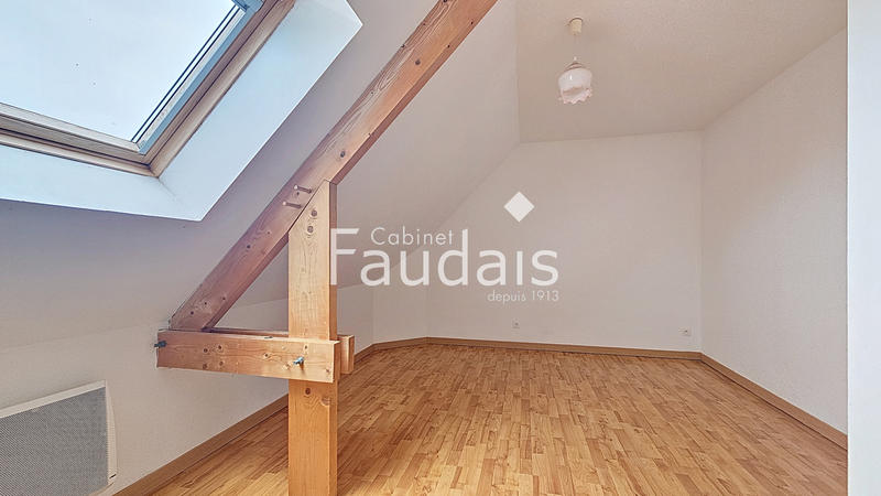 Maison - 145 m² - 7 pièces