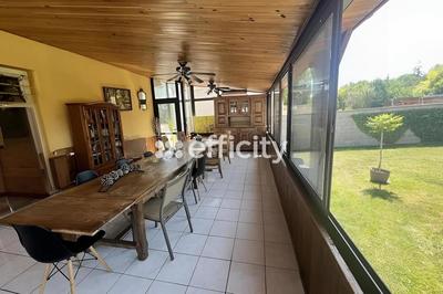 Maison - 182 m² - 7 pièces
