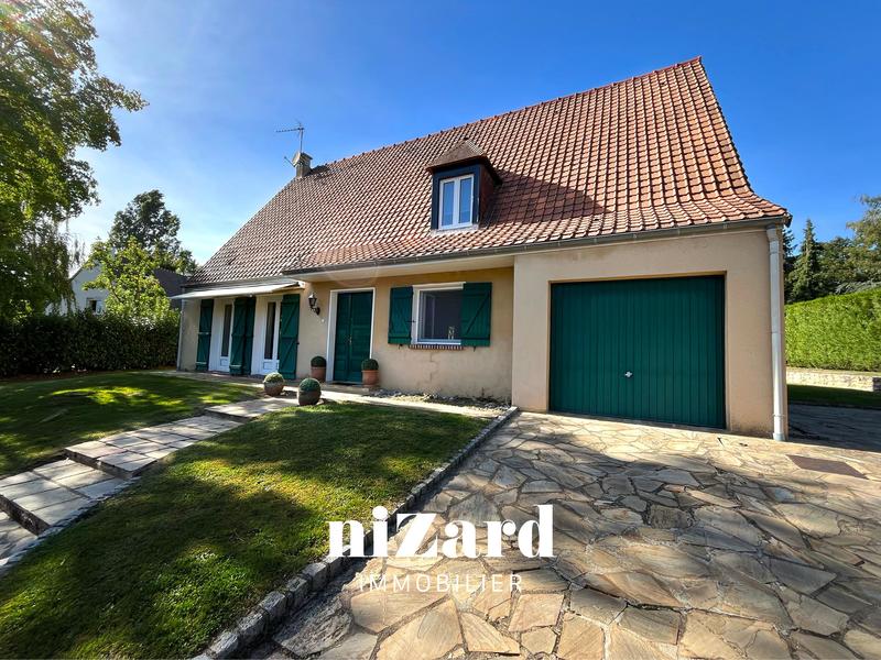 Maison traditionnelle - 171 m² - 7 pièces