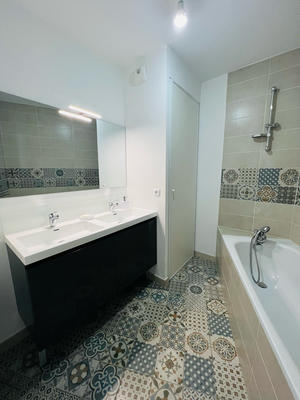 Appartement - 65 m² - 3 pièces