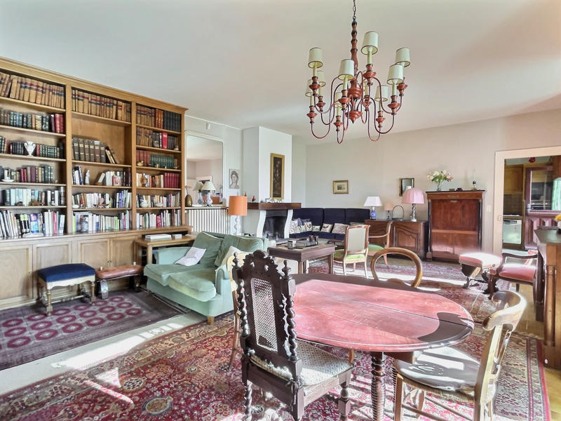 Maison - 197 m² - 7 pièces