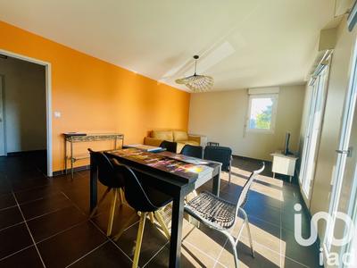 Appartement - 80 m² - 3 pièces