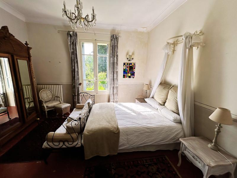 Maison - 215 m² - 7 pièces