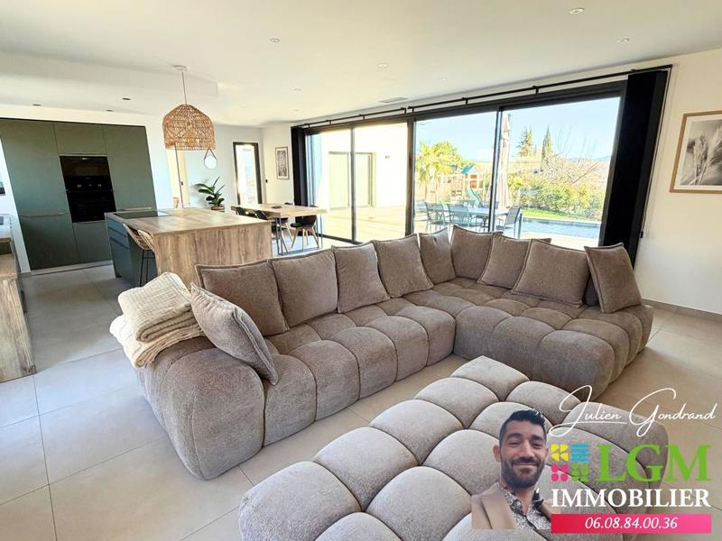 Maison - 137 m² - 5 pièces