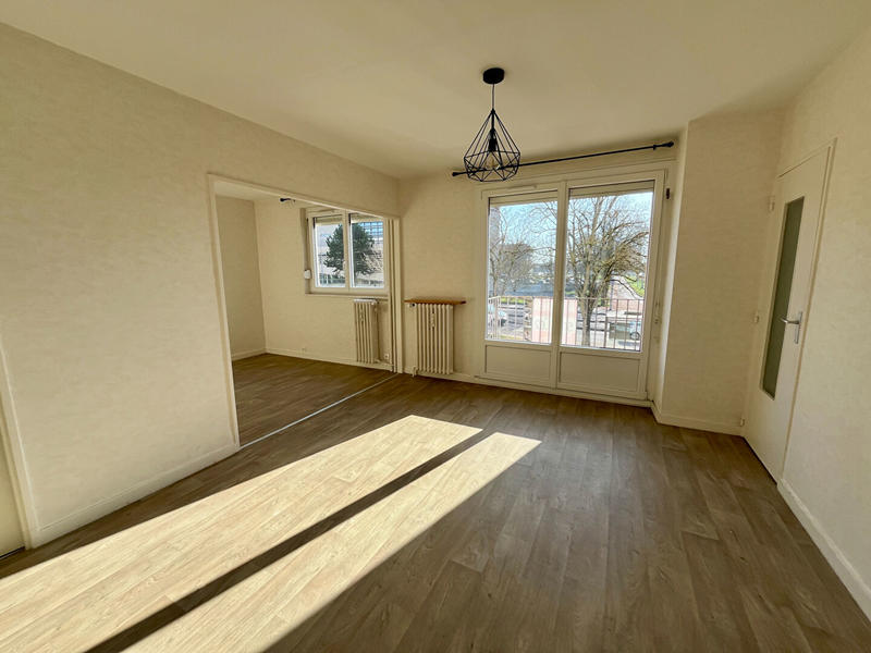 Appartement - 80 m² - 4 pièces