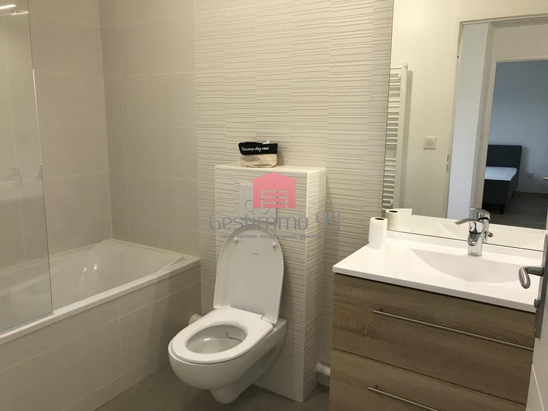 Maison contemporaine - 110 m² - 5 pièces