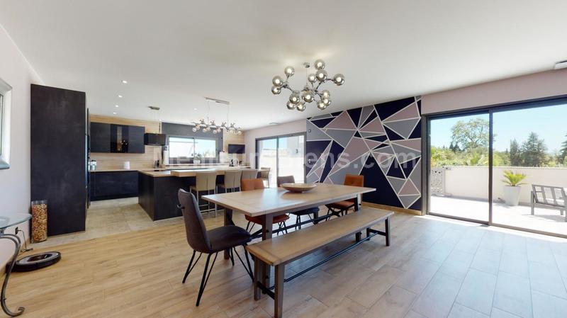 Villa - 230 m² - 7 pièces