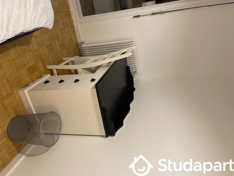 Chambre - 12 m² - 1 pièce