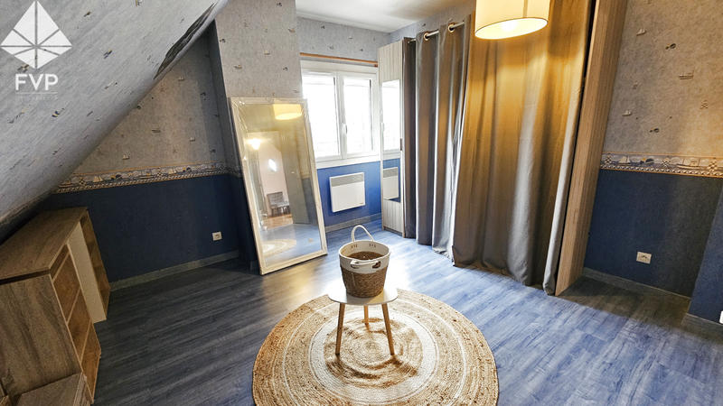 Maison - 158 m² - 6 pièces