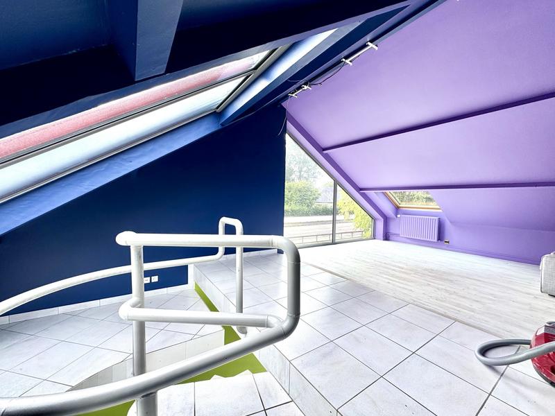 Maison traditionnelle - 361 m² - 8 pièces