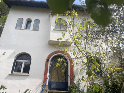 Maison traditionnelle - 214 m² - 8 pièces