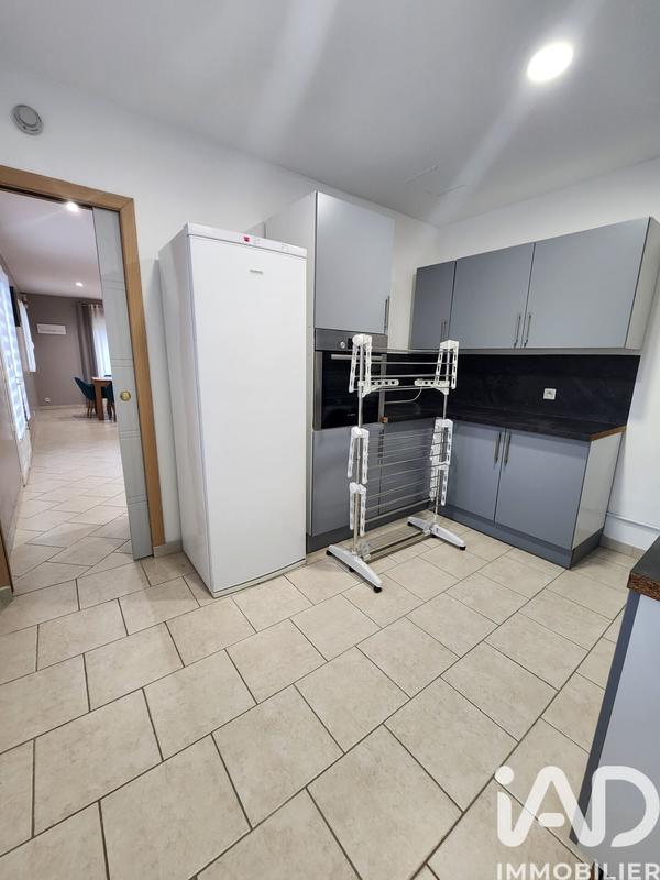 Maison - 214 m² - 6 pièces