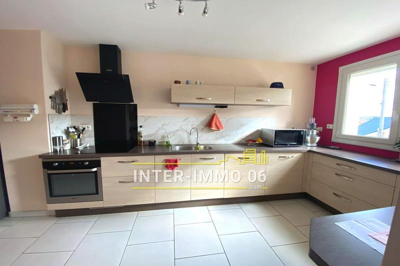 Maison - 103 m² - 5 pièces
