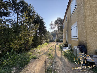 Maison traditionnelle - 170 m² - 6 pièces