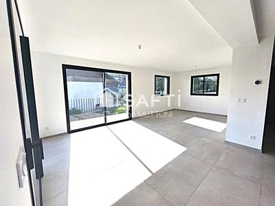 Maison - 120 m² - 6 pièces