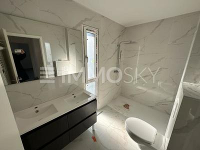 Maison - 81 m² - 5 pièces