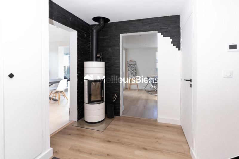 Maison - 141 m² - 6 pièces