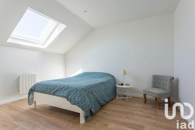 Maison - 200 m² - 7 pièces