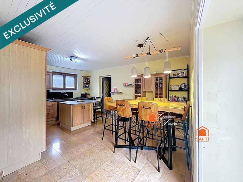 Maison - 180 m² - 5 pièces