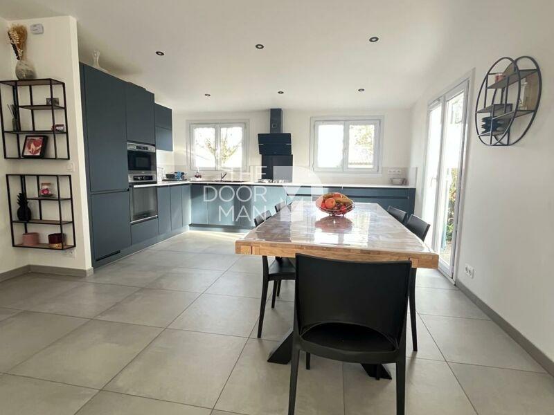 Maison - 89 m² - 5 pièces