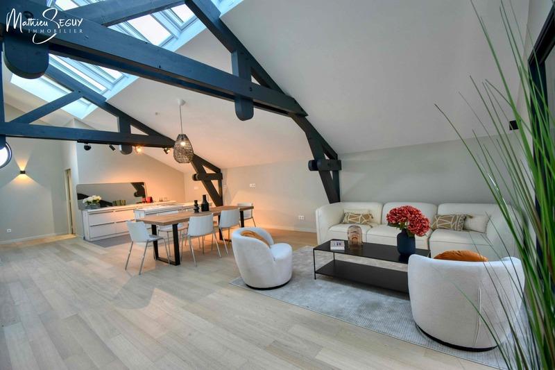 Loft - 114 m² - 4 pièces