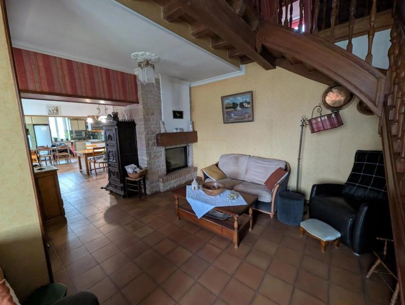 Maison - 170 m² - 5 pièces