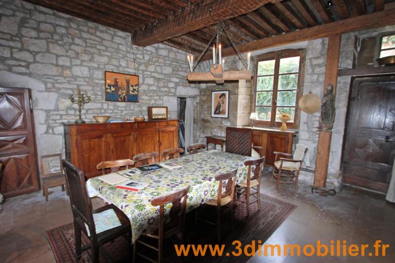 Maison - 272 m² - 11 pièces