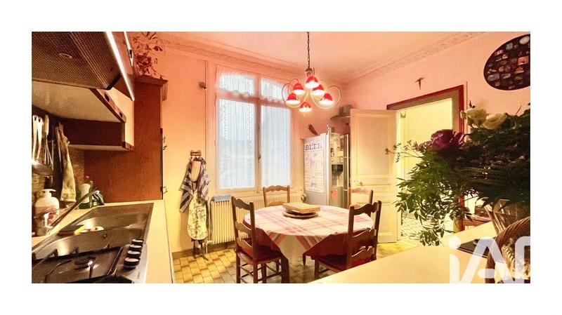 Maison - 200 m² - 7 pièces