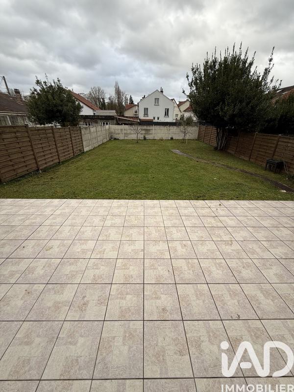 Maison - 95 m² - 5 pièces