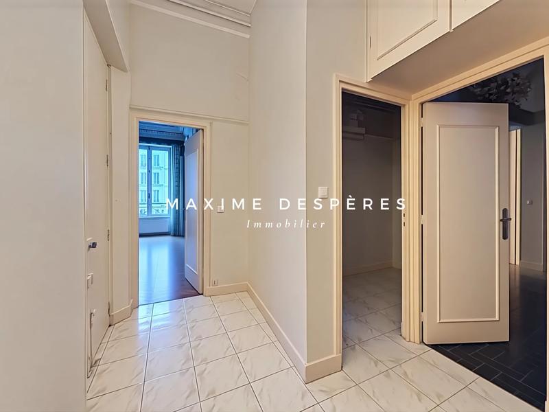 Appartement - 112 m² - 5 pièces