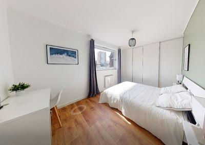 Appartement - 100 m² - 5 pièces