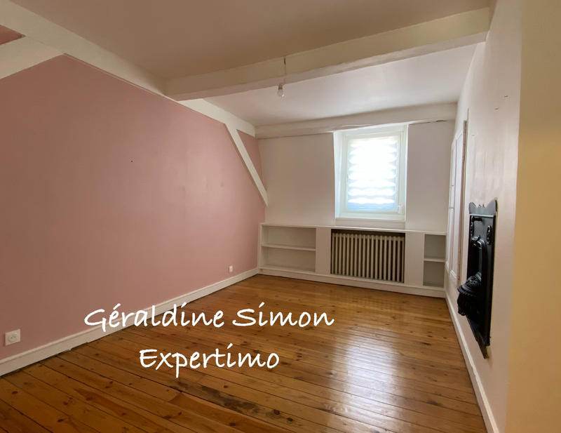 Maison - 210 m² - 7 pièces