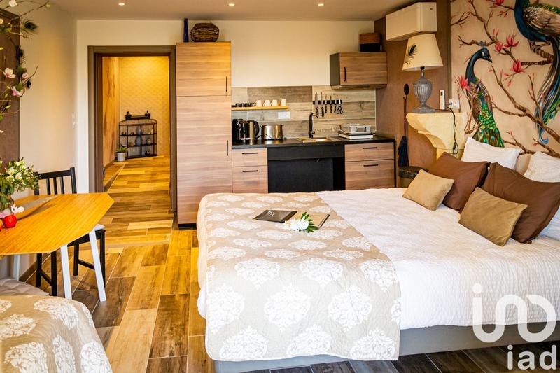 Maison - 680 m² - 18 pièces