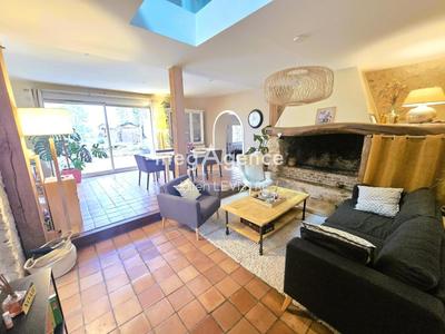 Maison - 176 m² - 6 pièces