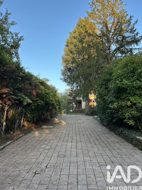 Maison - 137 m² - 5 pièces