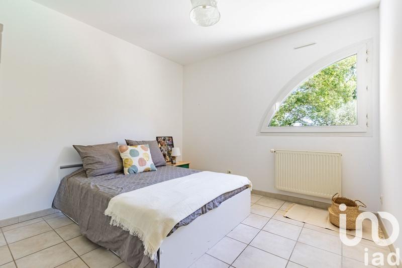 Maison - 230 m² - 7 pièces