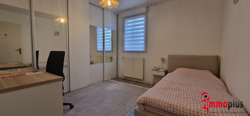 Appartement - 100 m² - 5 pièces