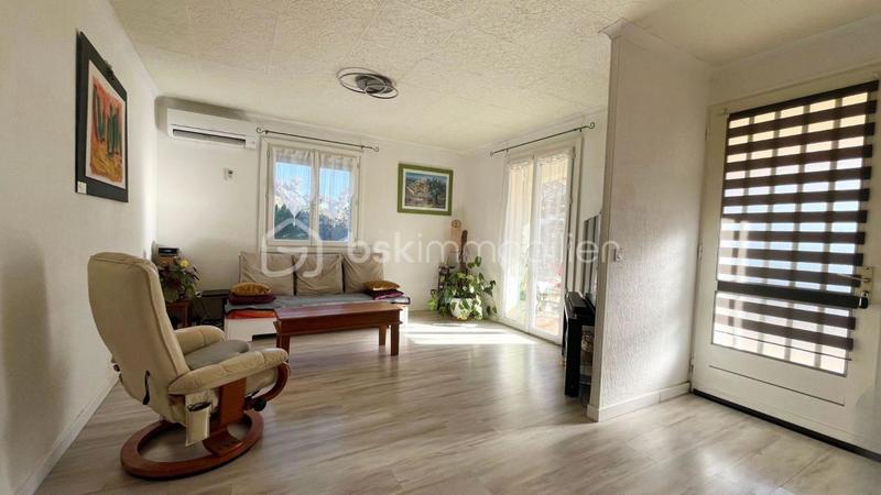 Villa - 90 m² - 4 pièces