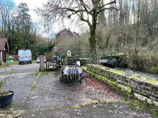 Maison - 318 m² - 7 pièces