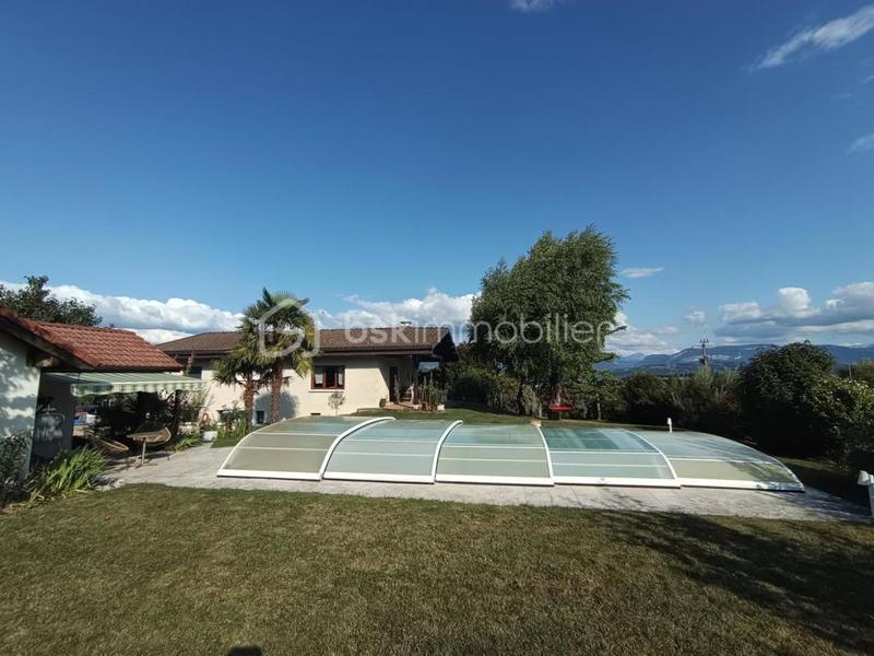 Maison traditionnelle - 103 m² - 4 pièces