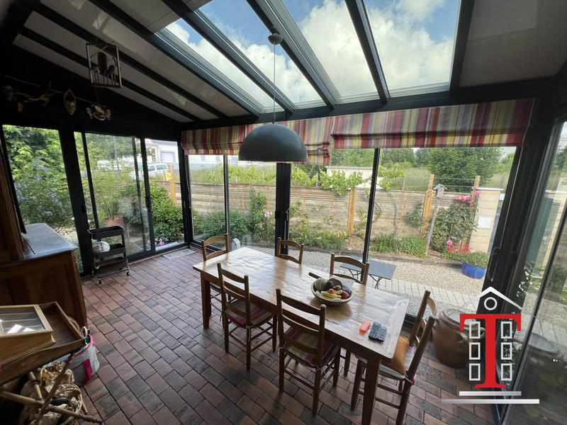 Maison - 200 m² - 8 pièces